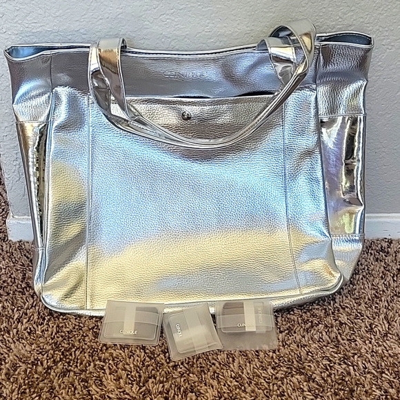 Clinique Handbags - Clinique Tote